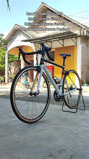 Ready Stratos S3 2019 Motif Jerman Size M Unit Bagus Warna Favorit Fungsional Oke Semua Pastinya Sepeda Bekas & part
