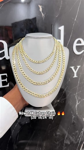New 14K Cuban Chain 🔥🔥(20”in/24”in)Disponible en la tienda📍 1351 St Nicholas Ave, New York, NY 10033 📍1310 Hanover Ave, Allentown, PA 18109 @hernandezjewelry.pa Único Número de contacto⬇️ 📲(646) 851-7005 📲(646) 851-7006 📲(484) 542-8742📲(484) 627-2249 📲(484) 591-1959 📲(484) 475-7061 📲(484) 475-7131 #oro14k #hernandezjewelry #paratii #allentownpa #newyork