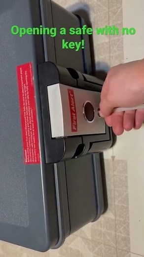 Lost the key!? Get a zip-tie (sorry FirstAlert)