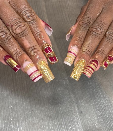 Appointment and Walk-ins are Welcome! 📍637 E Roosevelt Rd, Lombard, IL 60148 📞 630-656-1447 🌐 www.toknails.com #nail #toknailslombard #nailart #nailtech #naildesigns