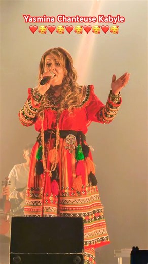 Yasmina chanteuse kabyle