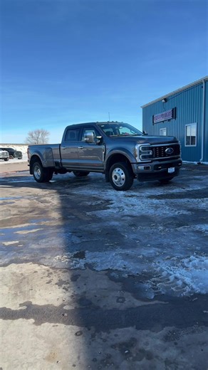 The 450 has gotten some major upgrades!! From our in house fabrication to some badass parts from some great companies we have made the ultimate tow pig!! Blessed Performance Dyno Tour 2025🇺🇸💪🇺🇸 Wildhoosiers Truck Show - 8/30 Brookville IN Lifted Truck Nationals - 9/5-9/7 Jay OK Mid-Michigan Mayhem - 9/13-9/14 Birch Run MI Smokey Mountain Truck Fest - 9/26-9/27 Pigeon Forge TN Blessed Fest - 10/3-10/4 Gillette WY 1-800-577-2698 #BlessedPerformance #BuiltNotBought #builtnotbought