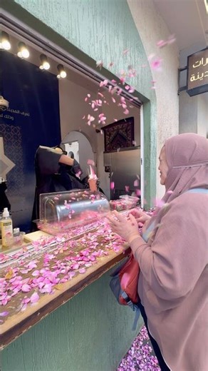 Trending ice cream and restaurants near Masjid al Nabawi in Madinah KSA