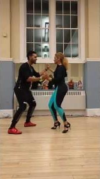 Jorjet Alcocer - Bachata Workshop Demo