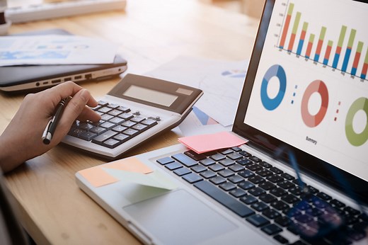 Bachelor's Degree in Accounting and Finances - UAB Barcelona