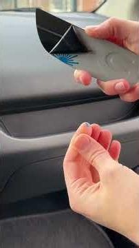 CLIO IV: Glove Box Chrome Trim