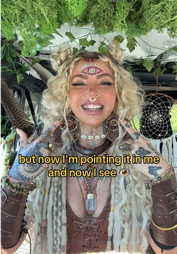 Forgiveness is a super power 🙏 #fyp This song is so special. I have found so much freedom in forgiveness, no matter how bad they hurt you. I wouldn’t be the best version of myself without em. The strength I have came from my deepest wounds. Even when I thought I wouldn’t recover, I did. This song is for all the ones who hurt me, let me down, & who I thought were my worst enemies, it’s actually you who helped shape me into the best version of me. Thank you, I love you, I forgive you and set you 