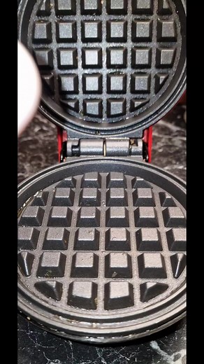 Chaffle breakfast egg & cheese 😋 #keto #chaffles #breakfast #egg | Mywayofeating