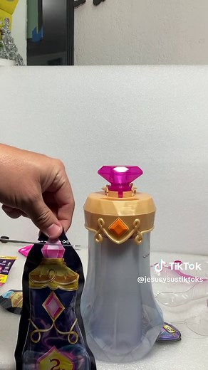 Muñecas Magic Mixies: Crea con Poción Mágica