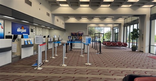 Central Coast travelers scramble as American Airlines pulls Santa Maria Airport Phoenix route