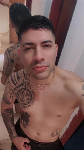 Exploring Tattoo Art in Music - Paratiiiiiiiiiiiiiiiiii