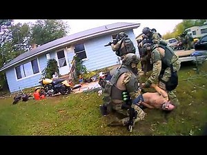 5 Cops Shot as Minnesota Raid Turns into Chaos