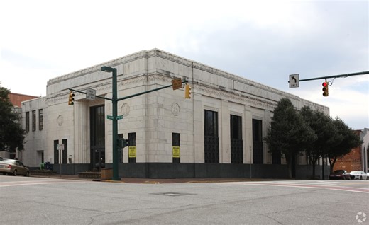 39 2nd St NW, Hickory, NC 28601 - Integrity Financial Bldg | LoopNet