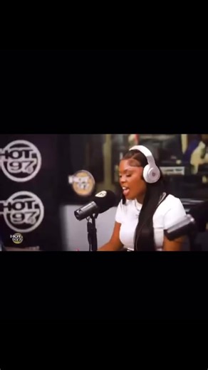 NYC will always be home to some of the best rappers , Jaz was in her bag on Flex and Lu Castro has been wilding recently 🔥 #jaztherapper #lucastro #hot97 #rapper #rapping