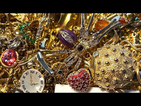 Let's Open A Jewelry Jar - Gold and Diamonds treasures inside