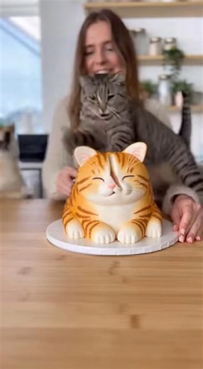 When you search “cute cat cake” but the internet takes it WAY too literally 😭🐱🍰 This compilation of hyper-realistic cat cakes the priceless reactions from real cats and humans who have NO idea what’s happening is sending me 💀 Whose cat would straight-up attack the cake? Whose human would cry? Drop a 🐾 if you’ve ever been personally victimized by a fake cat cake! #CatCake #FakeCatCake #CatReacts #WhyDoesItLookSoReal #SendHelp #cat #viralreelsシ | Papi