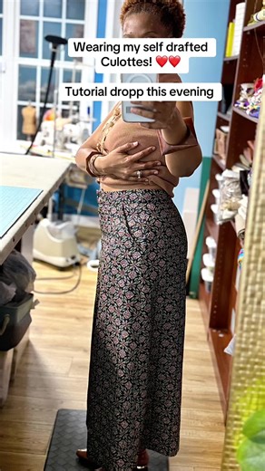 Here’s my finished culottes that I made from a skirt pattern while on Live. I am going to drop the tutorial to make the pattern this evening. #sewing #culottes #pants #sewingtiktok #tutorials