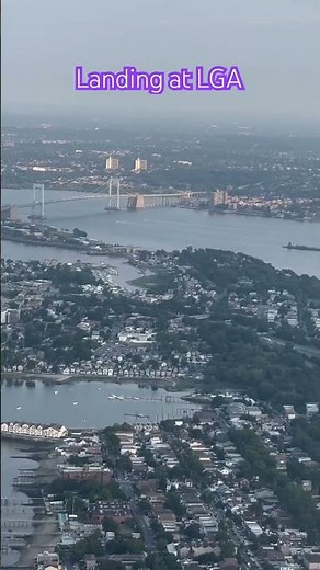 Landing at LGA - LaGuardia International Airport Skyview from Airline