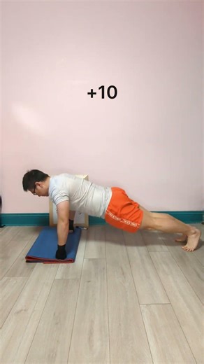 Getting used to fist push-ups. 215 reps. Day 24.