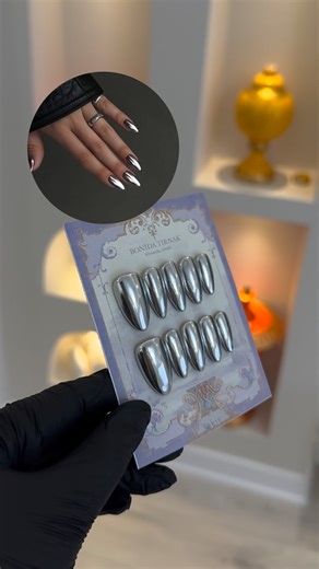 𝘽𝙤𝙣𝙞𝙙𝙖 𝙉𝙖𝙞𝙡 𝘼𝙧𝙩𝙞𝙨𝙩 on Instagram: "Bir sipariş daha hazır ✨🍊İstenilen her model çalışılabilir. Kişiye özel ölçülerde, istenilen uzunluk ve şekilde çalışılmaktadır. Protez takma tırnaklar, defalarca kere çıkarılıp tekrar tekrar takılabilir. (Sıcak su, aseton, duş ve günlük işlerden etkilenmez) 3 farklı şekilde uygulanabilir; ✨Sıvı yapıştırıcı şeklinde ✨Bant yapıştırıcı şeklinde ✨Protez tırnak şeklinde (protez tırnak şeklinde uygularsanız tekrar tekrar kullanılamaz) 🍊Tırnaklar ser