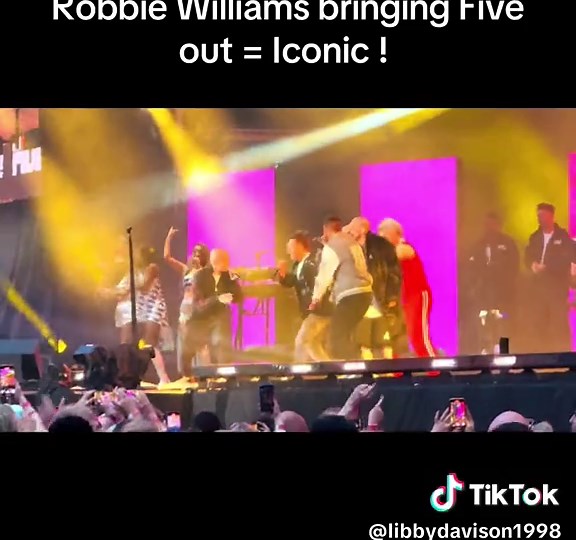 @Robbie Williams bringing Five out is just Iconic ! #britpop #robbiewilliams #emirates