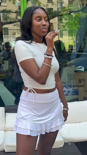 WHAT YALL THINK ? 🤔 LET US KNOW BELOW ! 🙌🏽❤️‍🔥 #nyc #boweryshowroom #interview #publicinterview #balenciaga interviewer: @yazzydabrat