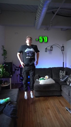 The World's Tallest Human Being Revealed - How Tall is 9 Ft?