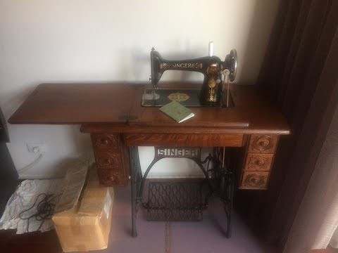 Singer 66K Treadle Sewing Machine w/Lotus Decals (1926)