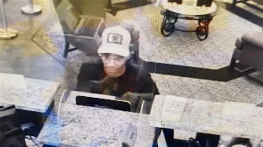 Police, FBI searching for suspect in Hudson credit union robbery