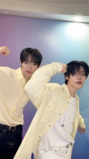 Uno, Dos, Tres, and POSE🐱🦊#CLOSEYOUREYES #CYE #JEONMINWOOK #JANGYEOJUN #OVEREXPOSED #POSE