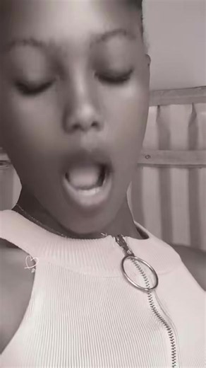 Vidéos de Éva❤️💪🔐 (@sarefam2) avec son original - Éva❤️💪🔐