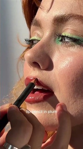 60s-Inspired Makeup Look