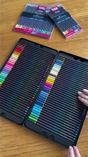 Lápis de cor na lata! 😍 VIBES NOTURNAS #papelaria #lápisdecor #tris