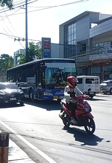 nakalimutan ko parahin papunta pala ako ng fvr nakilala pa tayo ng driver #santranscorporation #teamaraw #busspotting #busenthusiast #fyppppppppppppppppppppppp