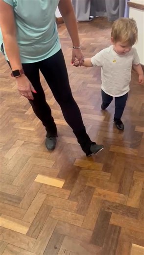 Preschool Ballet and Tap classes on Wednesdays in Wokingham Saturdays and in Bracknell, reserve a free trial at www.spotlightda.com | Spotlight Dance Academy