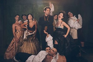 Θέατρο: 10 κωμωδίες για να γελάσεις (και να συγκινηθείς) αυτές τις γιορτές