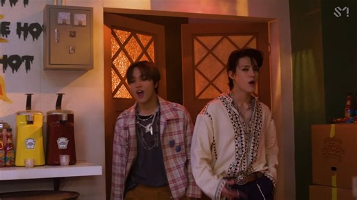 NCT DREAM ' (Hot Sauce)' MV