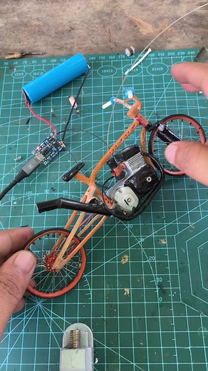 Anghelo Meneses on TikTok