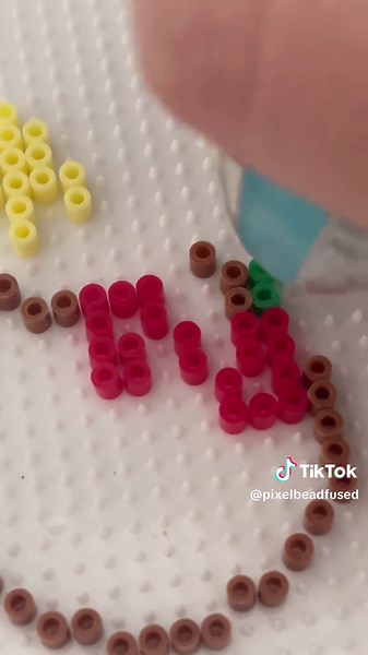 Fuse beads hello kitty Tutorial step by step guide for Kids Mother Girls #perlerbeads #perlerbeadsart #fusebeads #hellokitty#perlerbeadsforbegginer