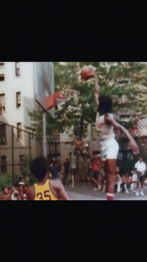 Dr. J #drj #juliuserving #nba #edits #foryourpage#basketball #nbathrowback#fyp