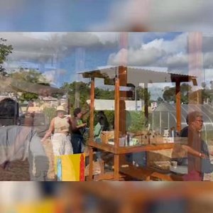 Community compost sites across CA fight climate change by recycling food scraps into compost that keeps water in the soil thanks to CalRecycle funding. More info about the grant: https://ow.ly/LryC50QXM48 | CalRecycle