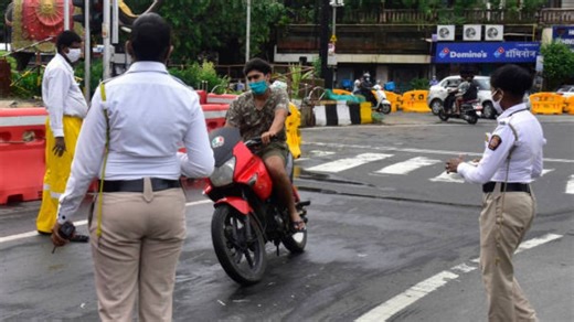 Violation on Camera App: अब ट्रैफिक नियम तोड़ने वालों की खैर नहीं, VoC एप से अब कॉन्सटेबल भी काट सकेंगे चालान, जानिए कैसे करेगा ये काम?