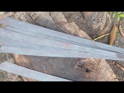 Andi sedang live teknik pemecah besi