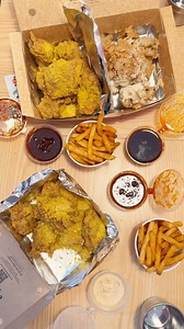 Craving 24 Chicken? this is the sign — treat yourself #24Chicken #BonelessHappiness | 24 Chicken Korean Boneless Fried Chicken