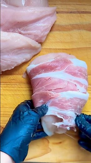 Cream Cheese Stuffed Chicken with Crispy Bacon