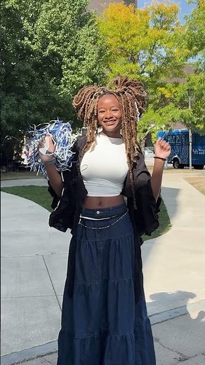 Dancing our way towards Homecoming at #UBuffalo 🕺 🏈