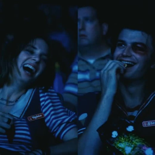 𝜗𝜚 on Instagram: "i miss them so muchh ong 😭 || i love how the way it came out unyah! || 日本利用压电瓷砖将脚步转化为电能。这些瓷砖会捕捉来自脚步的动能。当你行走时，你的重量和动作会对瓷砖施加压力。瓷砖会轻微弯曲，从而产生机械应力。瓷砖内部的压电材料会将这种应力转化为电能。每一步都会产生少量的电荷，而数百万步结合在一起就能产生足够的电力来驱动 LED 灯、数字显示屏和传感器。在像涩谷车站这样繁忙的地方，每天大约有 240 万个脚步为这一系统作出贡献。这些电能可以被储存或立即使用，从而减少对传统电力来源的依赖，并支持可持续的城市基础设施。这种方式将日常的运动转化为实用的可再生能源.#日本 #知识 #事实 #你知道吗 #推荐 科技 创新 历史 技术 实验 热门"