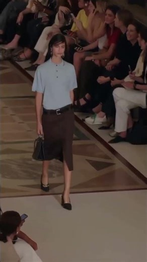 Loli Bahia for Tory Burch Spring/Summer 2026 FashionShow #supermodel #runway #catwalktour