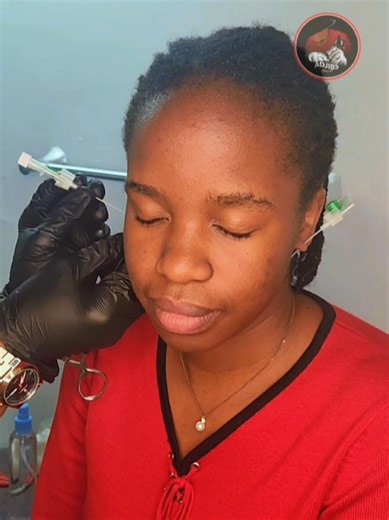 Earlobe piercing✨ #lobepiercing 0799103886-book your appointment today💯 #piercer #piercing #bodypiercing #earlobepiercing #piercingideas #piercingstudio #piercingshop #tattoosandpiercings #piercinglovers #pierceroftiktok #painfulpleasures #fyp #explore