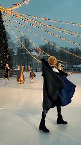 ⛸️ Большой каток на Елагином острове открыт! Посетить площадку можно с понедельника по четверг с 9:00 до 21:00, с пятницы по воскресенье и в нерабочие праздничные дни – с 9:30 до 23:00. Бесплатные сеансы катания проходят каждое утро. | Санкт-Петербург